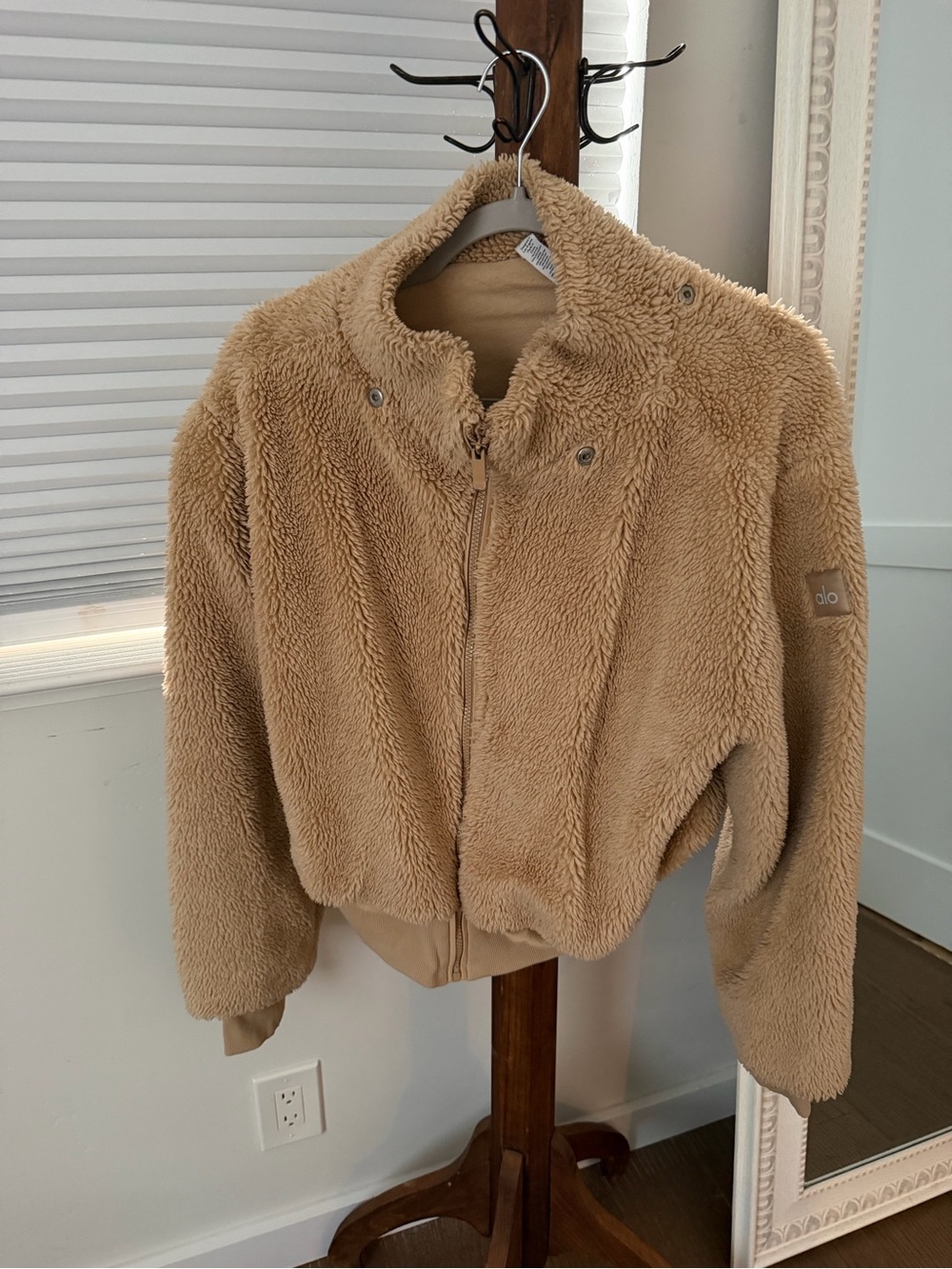 ALO Yoga Plush Teddy Jacket in Camel Tan